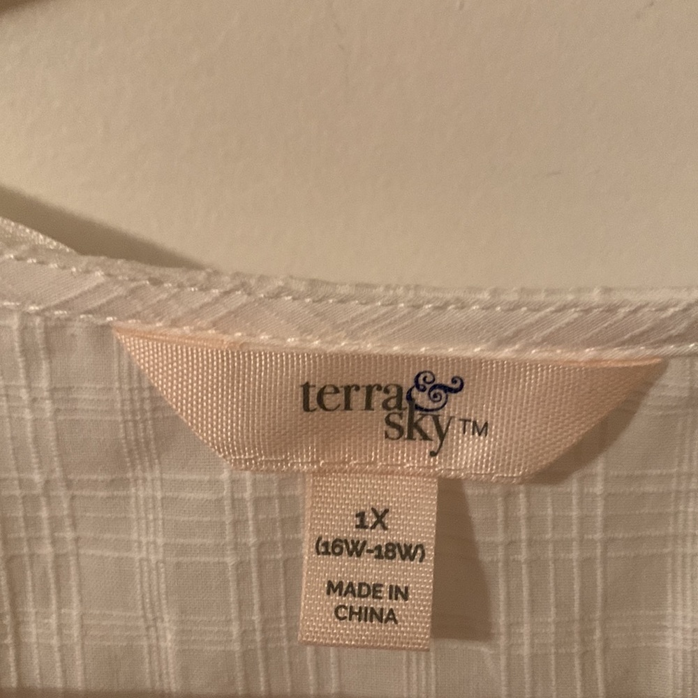 NWT Terra & Sky 1x-4x winter white ruffled short sleeves shirred cotton tops - Picture 9 of 13